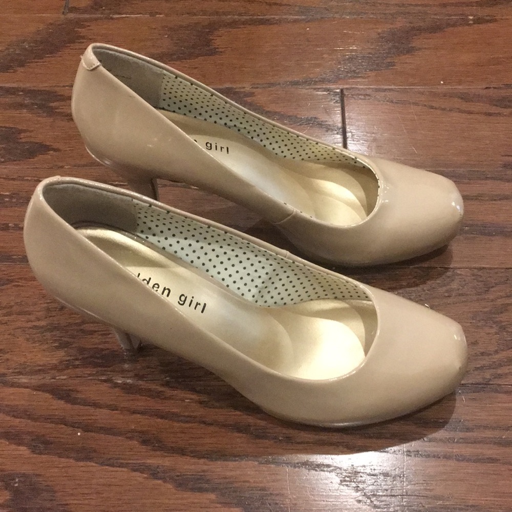 Madden Girl Getta Pumps size 8